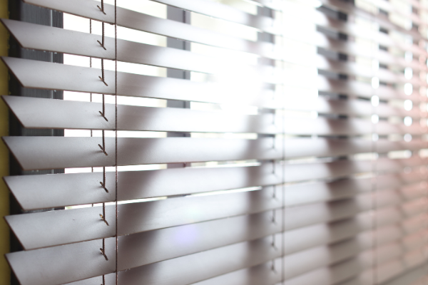 Blind Cleaning Roanoke for Dust Free Homes